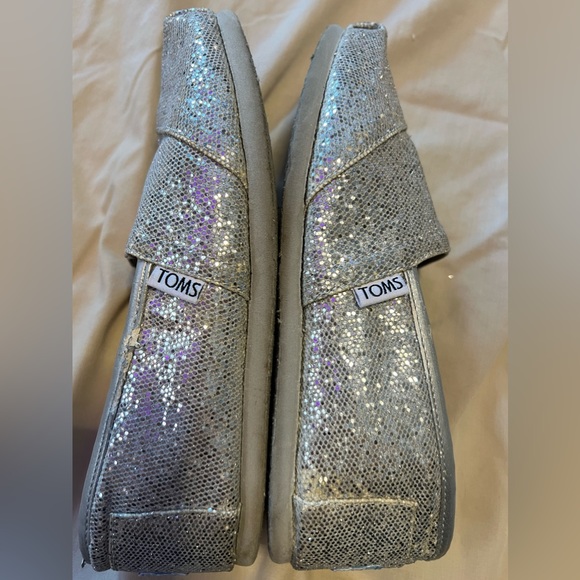 TOMS Sparkly Loafers - Picture 6 of 11